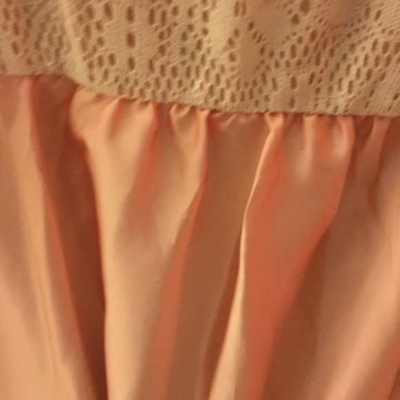 Peach, Lace Party/Homecoming Medium JUNIORS DRESS - Picture 6 of 6